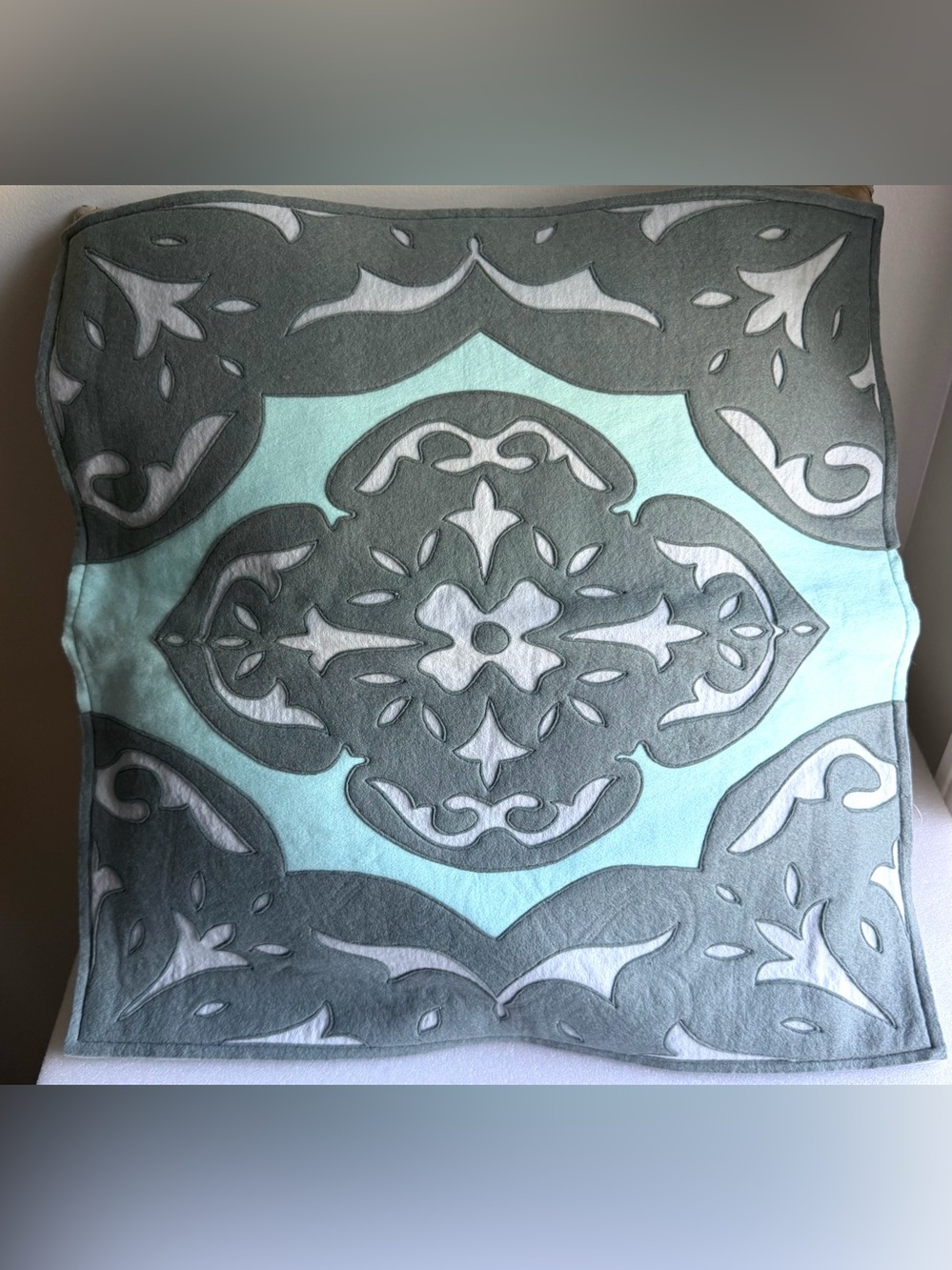 Retired Sandor Collection NOS NWT 20x20 100% Wool Gray Blue Pillow Cover